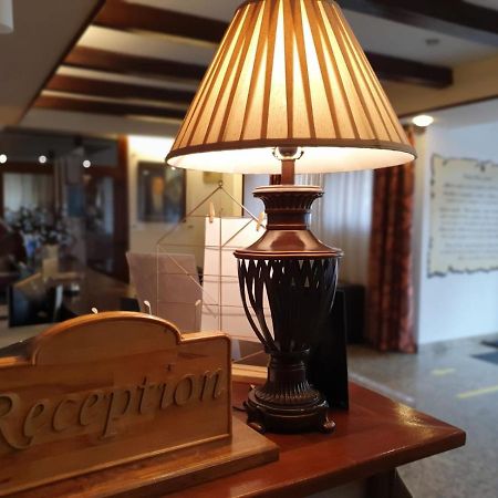 Pensiunea Floarea Soarelui Брашов Экстерьер фото